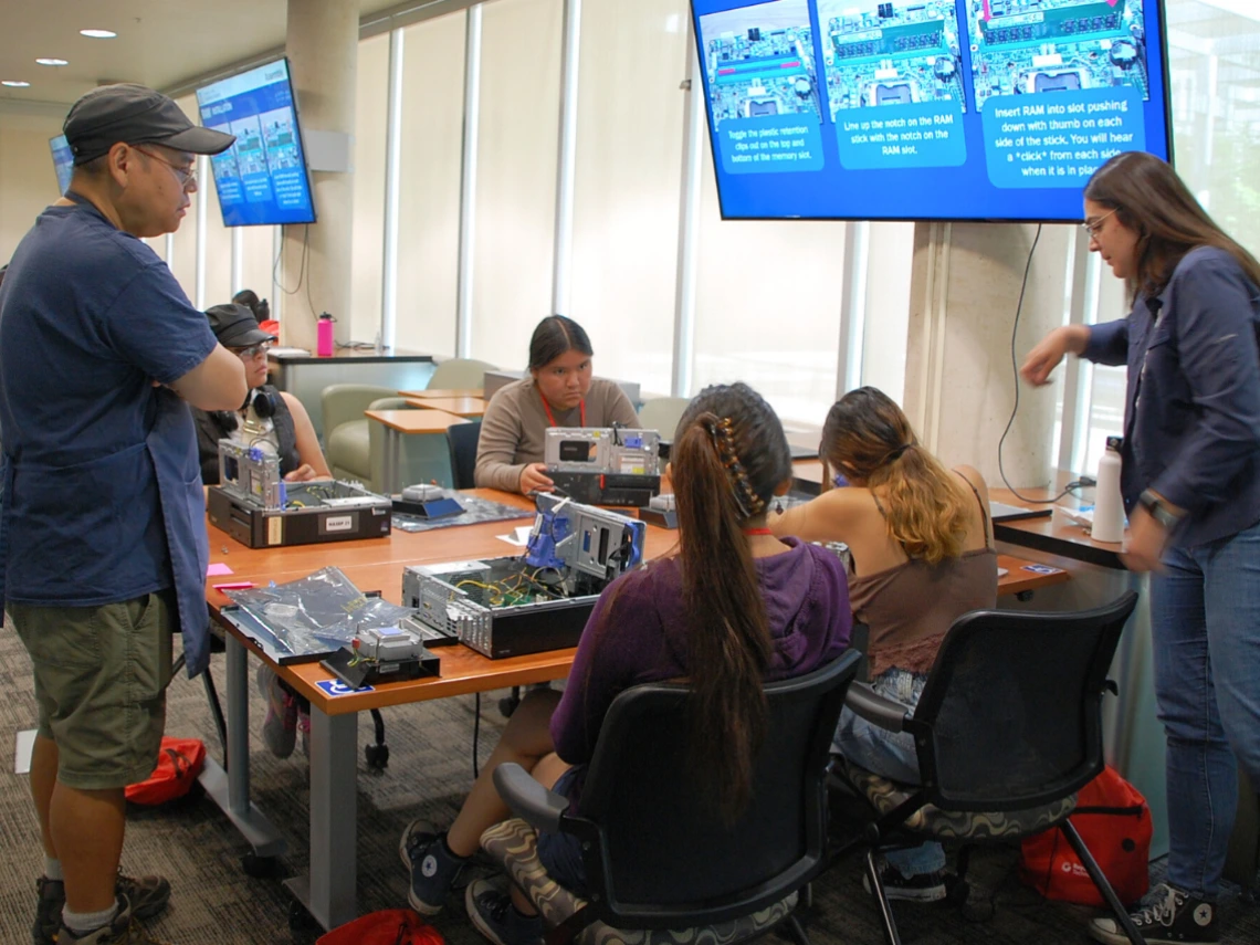 Students at the NASEP computer build 