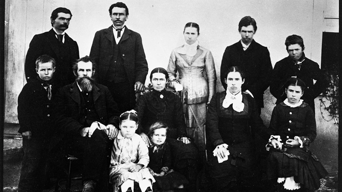 Brannick and Mary Riggs with their 10 children