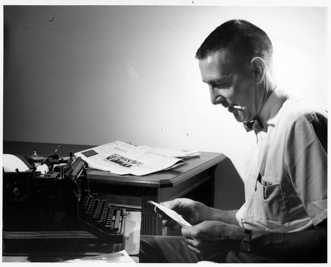Mo Udall and favorite typewriter