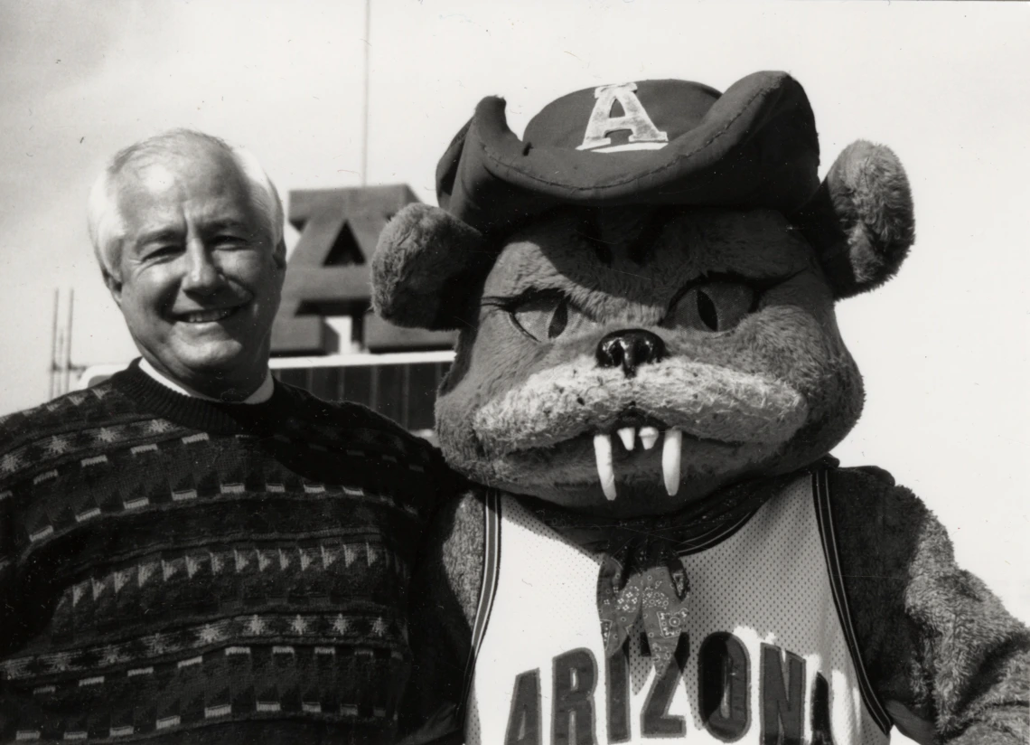 Jim Kolbe Posing with Wilbur the Wildcat