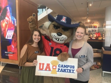 Campus Pantry students